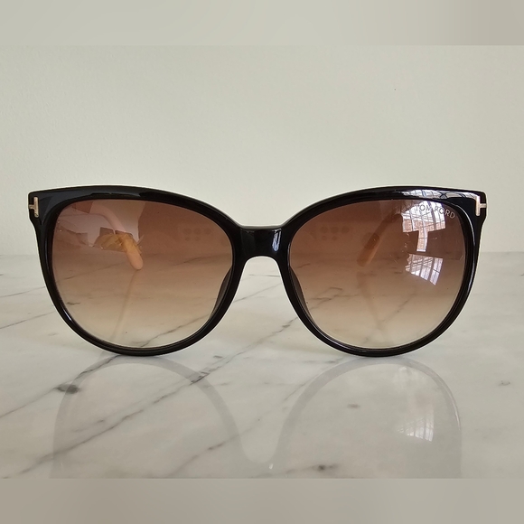 Authentic Tom Ford sunglasses - Picture 13 of 14
